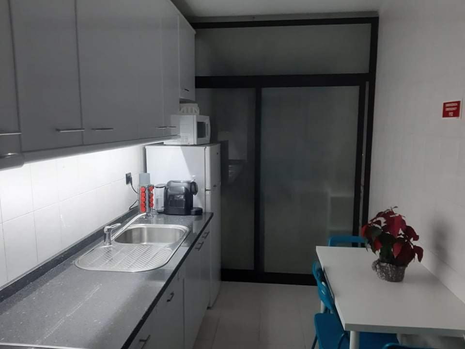Guesthouse Metro Station มาโตซีนโญส ภายนอก รูปภาพ